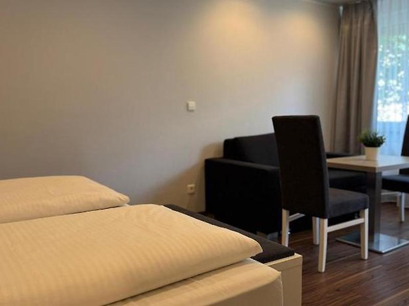 742B3FA1604BE408E86308AAF689C43A