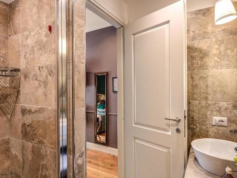 35FD32BD987025AF2978E89C4F679291