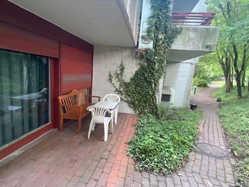 907969E2238D423BA257129E0640CC6E