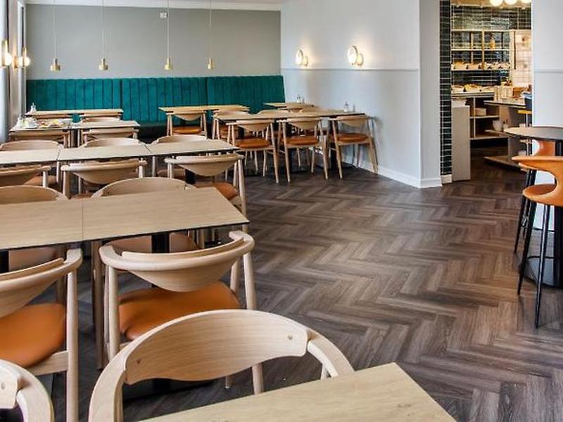 5929633FD78D202D2A24B2943FB4DE43