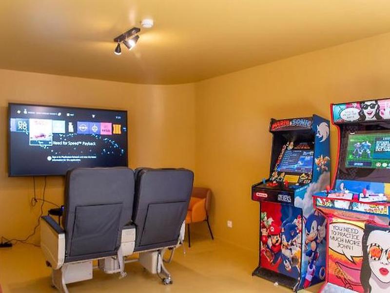 A5932F9CCA288057E2FC4B4B4A1ABD2C