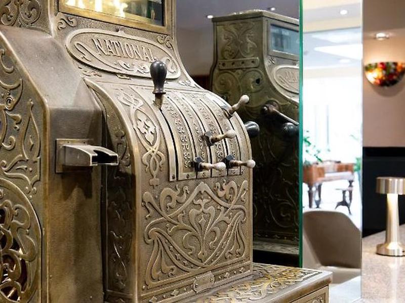 FCE5B243B9F537DBC8403D494A5B77AE