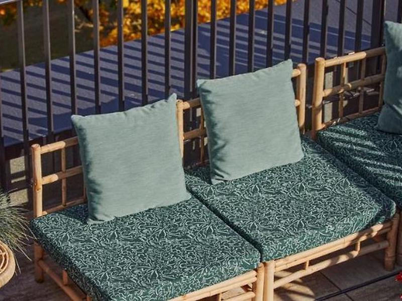 19CFFBD2EF258CCF21618A8BAE592BBC