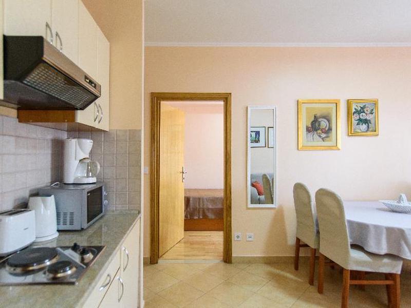 4A589B65E7514DDB25393573C22E1836