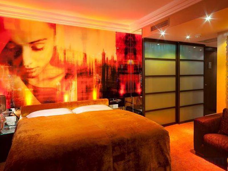 40D0A1F48048F71B91FFEE5986745000