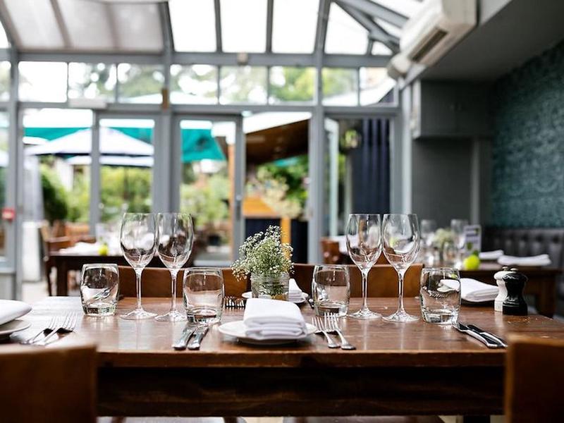 E158960D9702B124F18FC78A7F522966