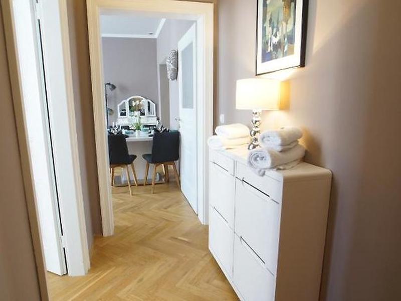 4F4D94E94983EDF9370DEC91498E18FB