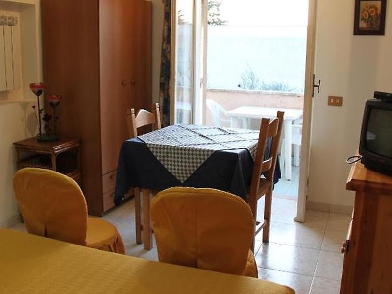 BB8642AC4498A94B1E068D23CD7B18E6