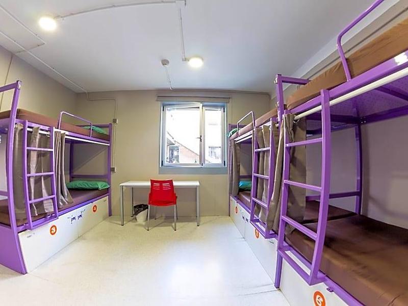 77B811E1598BA76E148D32FA0BEFC8AD