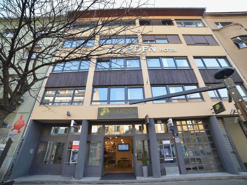 34F860AEC6FBFD90FDB482772C9B9AC0