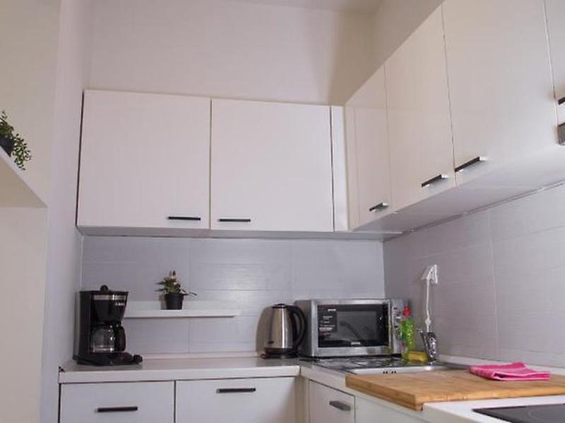 4C7340E60A2BCA2B55F8D1FC1C33E263