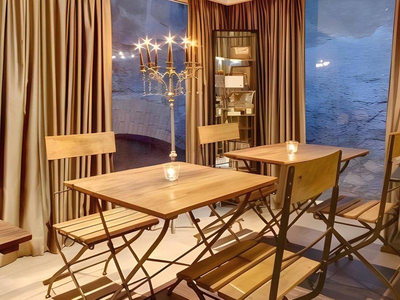 C14CDB3C2AD0956FBF9B3F037F061309