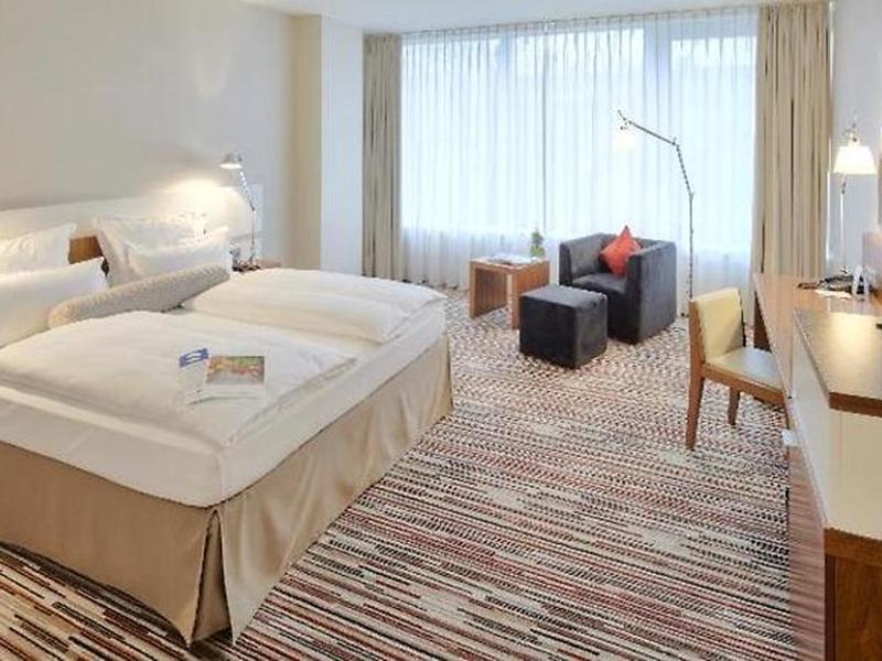 755E29DE88BF66BE57DC3853611944D4