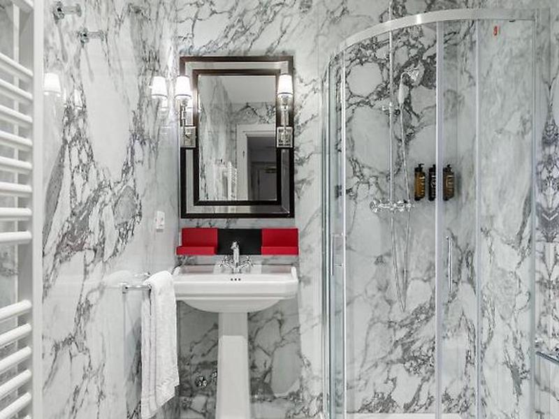 835E5DDB0EC7D91C01EA1C4CF7CDDF89