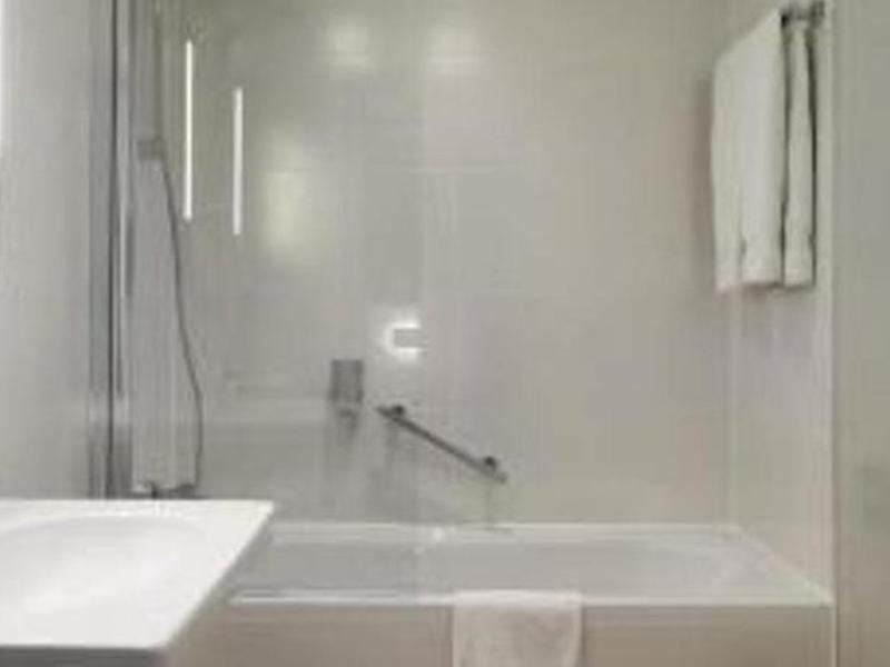 0811C55DB149F9EFCD36B7CD2BA3E184