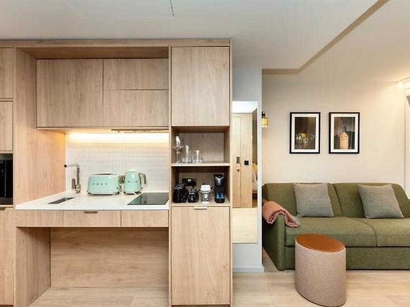 99E017B6DE731FB657FE3BE647671AEA