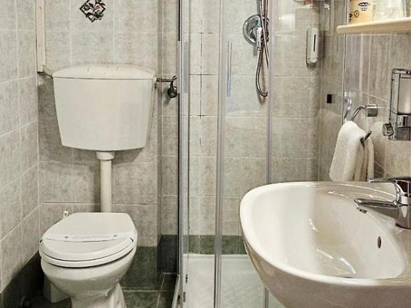 CC488EF07DE254238381327D60D5CD13