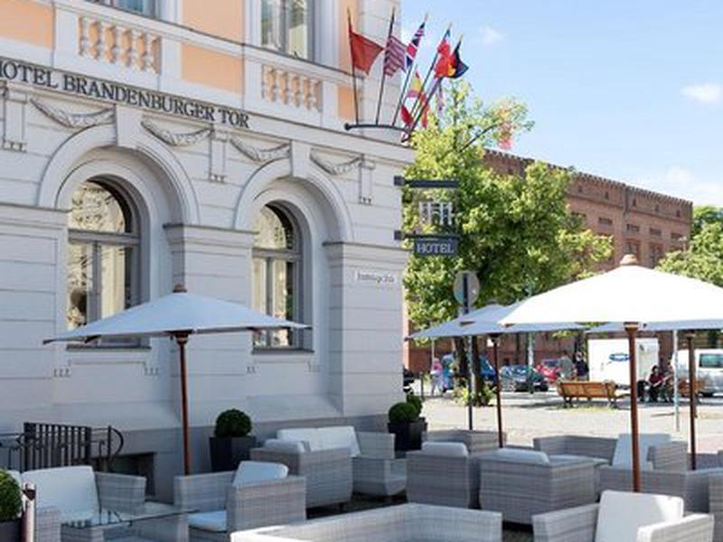 ABB80B9C2EEEC32019D9CD6948847CCA