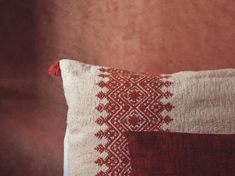 BC27EF9D3150E3352586DB083C64CDC2