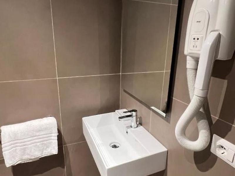 2FD17137E69FDFC21A79C88E5B4230FF