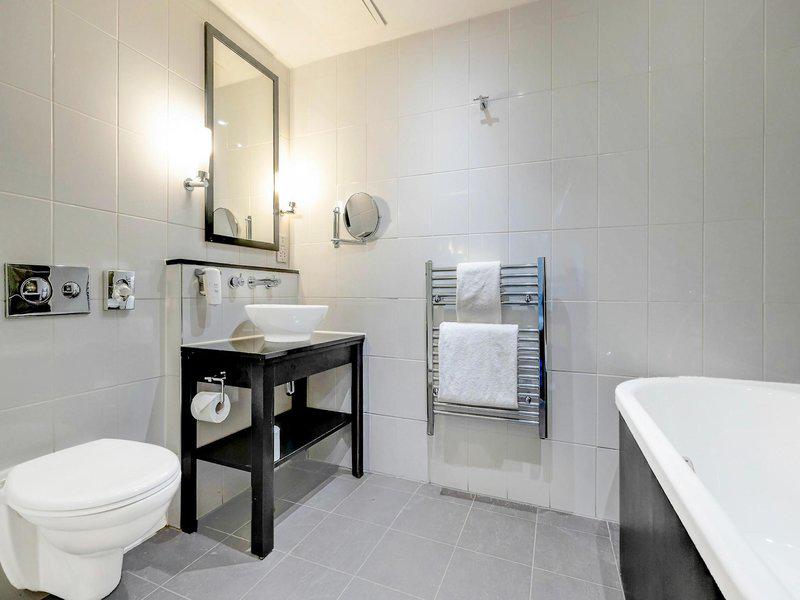 7DCF06102C8F98A2F2047039E959F5E8