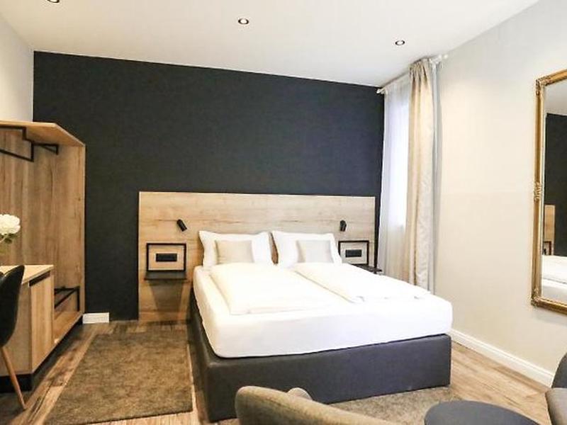 124D19ECF71CA6A933A4AFD58A8636C1