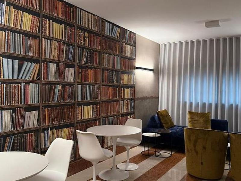 AE8297DFA6BA5FF4CE789B095C74647E