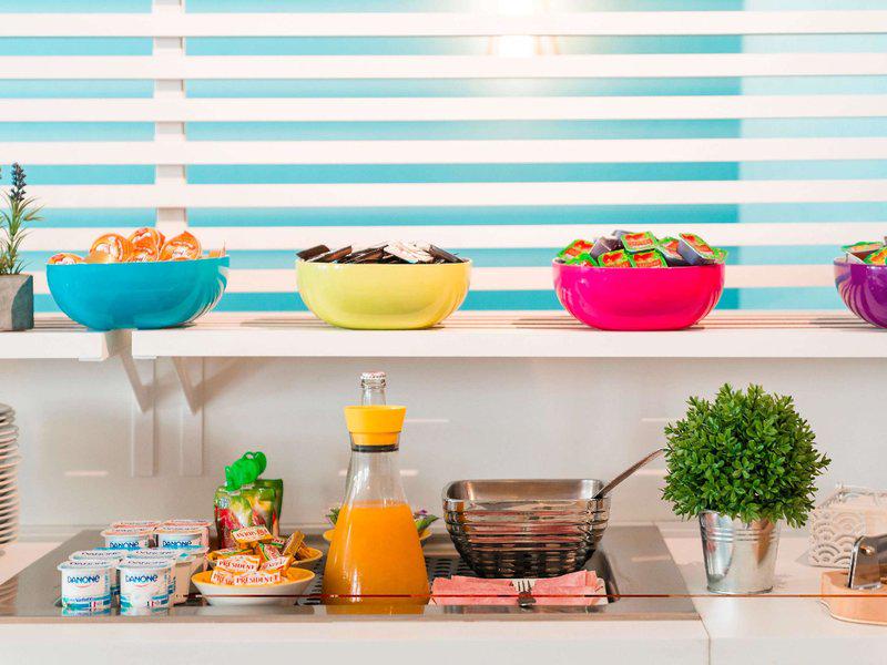 C79A5B652D18CB36D6D820BADD21B267