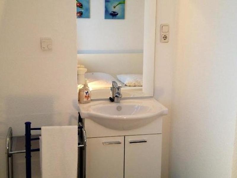 C0DAFFE3A752F93F8B339B01919516CC