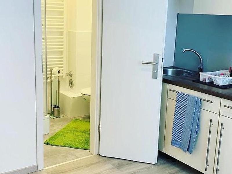 E6C21109E021E3345D30DD82726CA6BD