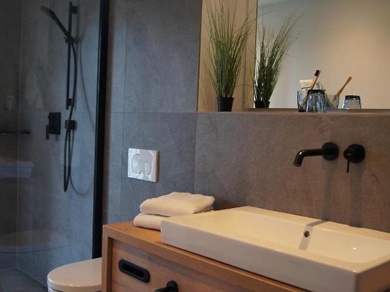 C7CFAC038A02D4B129DA4DED0C998DF5