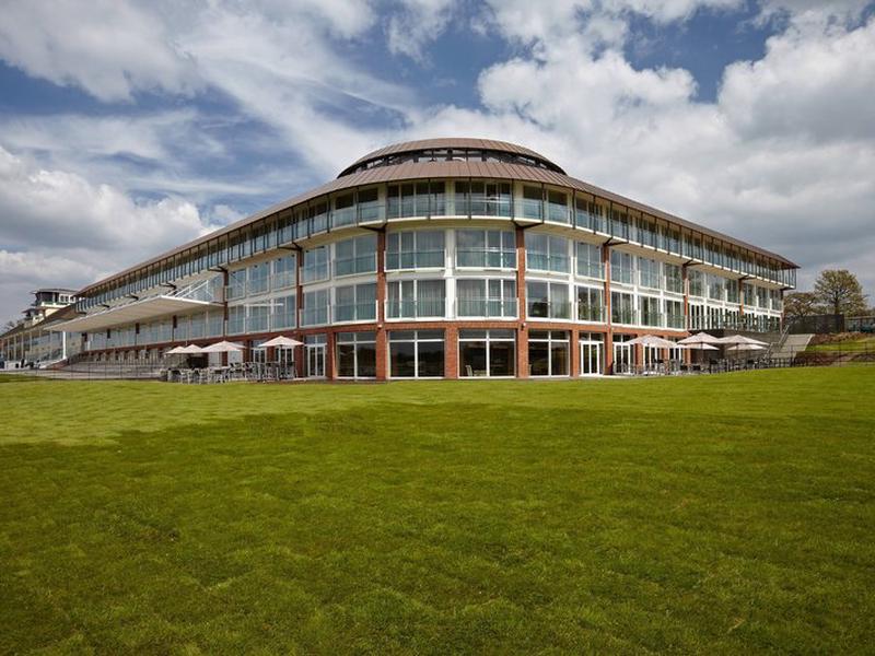 4767FBBB0B157AEA6547E28FF3E50B76