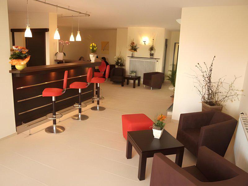 C5CD49FE29438D3A680BF0C677ADCB4E