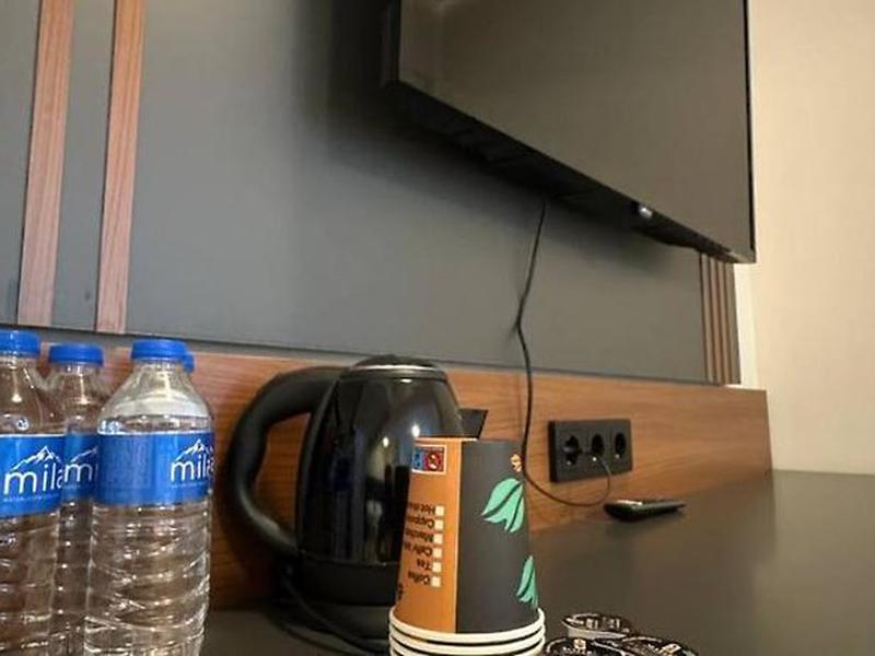 CB758E81A98264D82D8349BE3BD74E6E