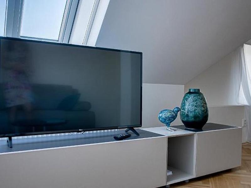 F778B1B87E1D2E059568A78C843DA0F2