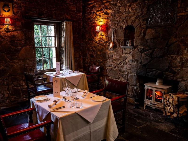 6D6728B8B8758177ED797BC82C66AA7E