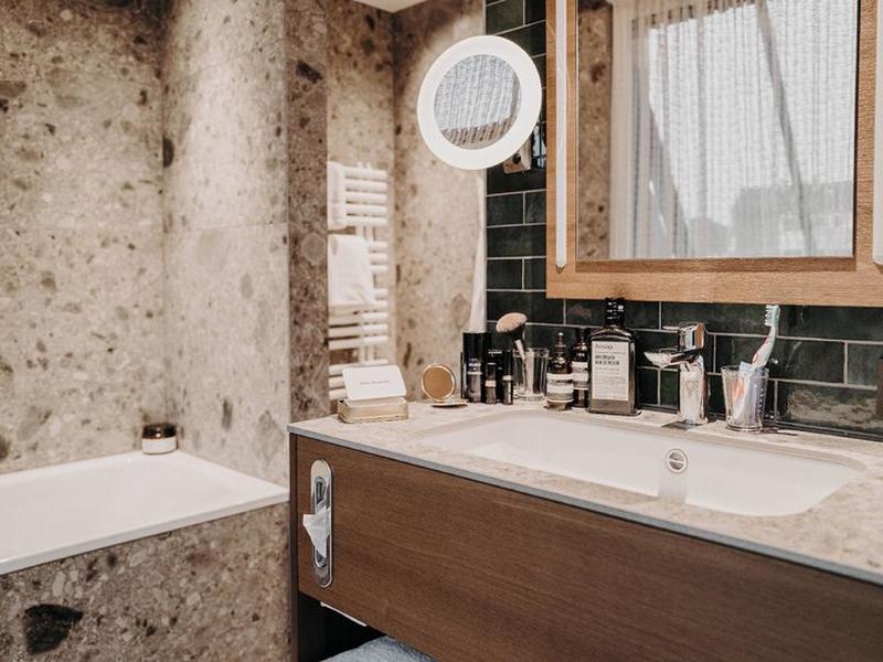 45D9AA0234074CF1713C5649A3ED24A6