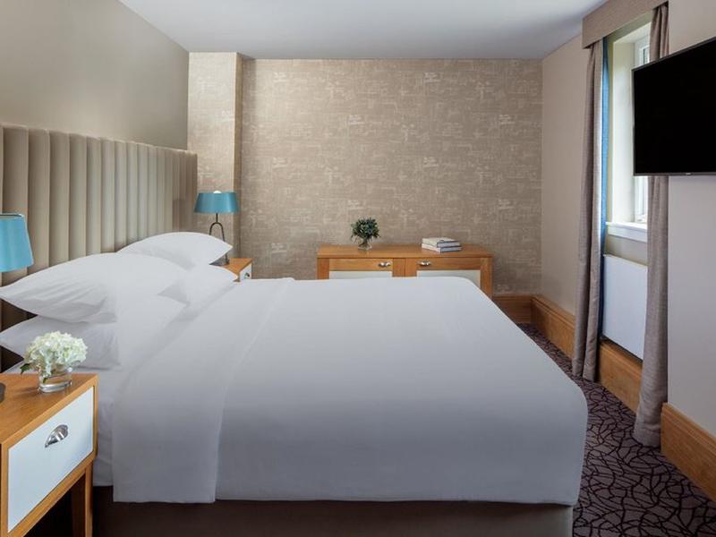 85F101C22790761A6C79BED7838F25DA