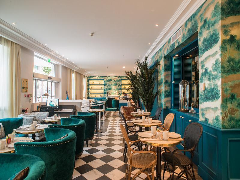 227D1DD7AC3ED2E27C21809239D656D9