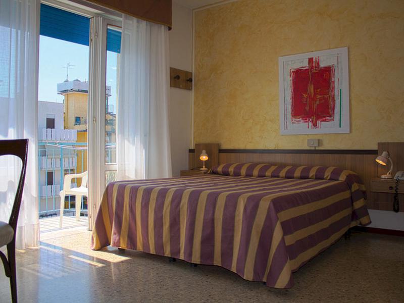 FEAF25F25A4D20FAC6733E07B2FD75C0