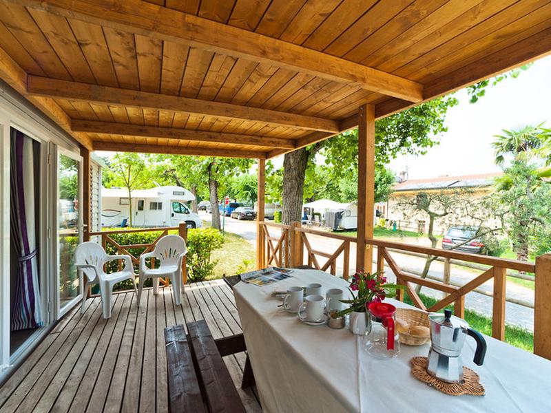 AEC5AECB714D92103E99CE3D5392192A