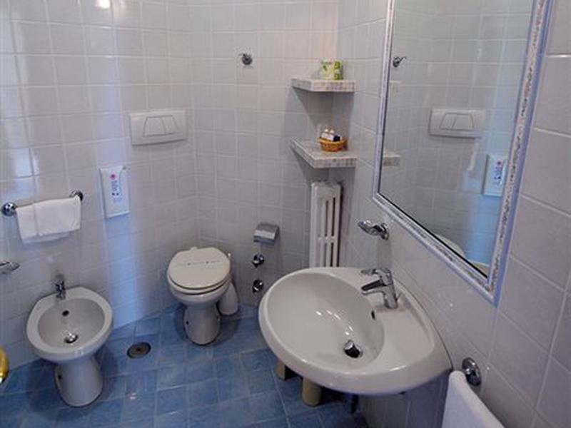 58A0714B251E80E5FB52A633B1C86D79