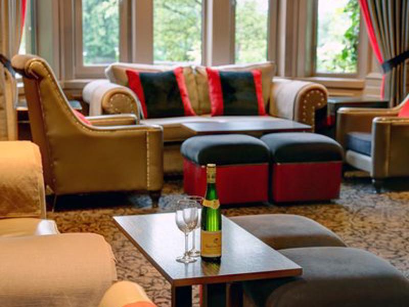 E815AFF449518532E387D81813D22CC4