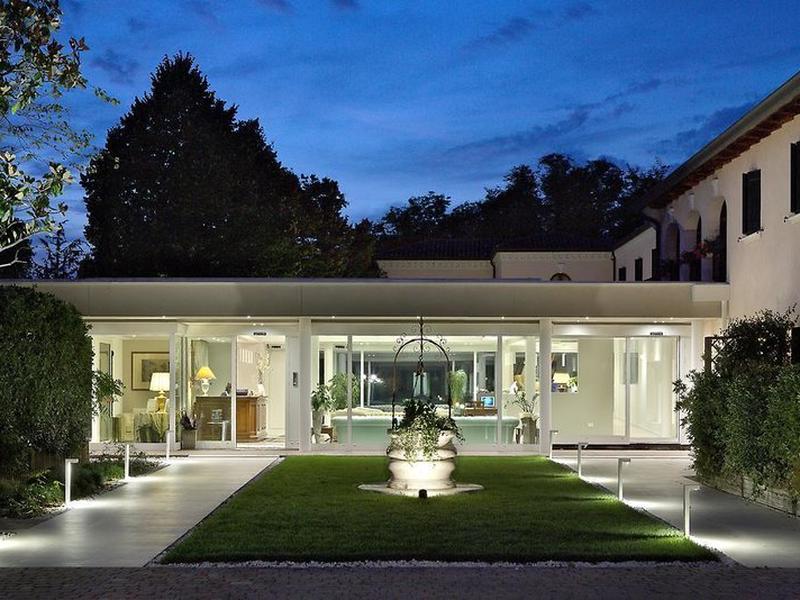 C1174235F4E1F3B418ED9C20092EE6AC