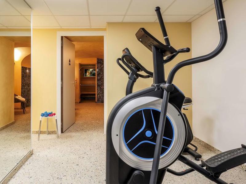 8411864C9A874ED6E7B2BC93E23740FD