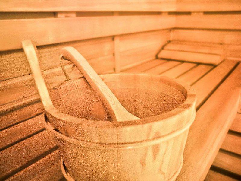 7F0312966539F728E8D585DFE1999C9E