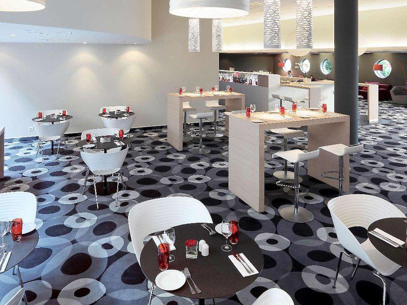 02C836CBC54A9D0F4C9CDA3FF43C48D9