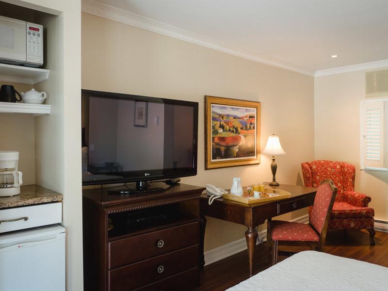 B9E6EC93A4E5B7FF9400DC9999BA7FE0