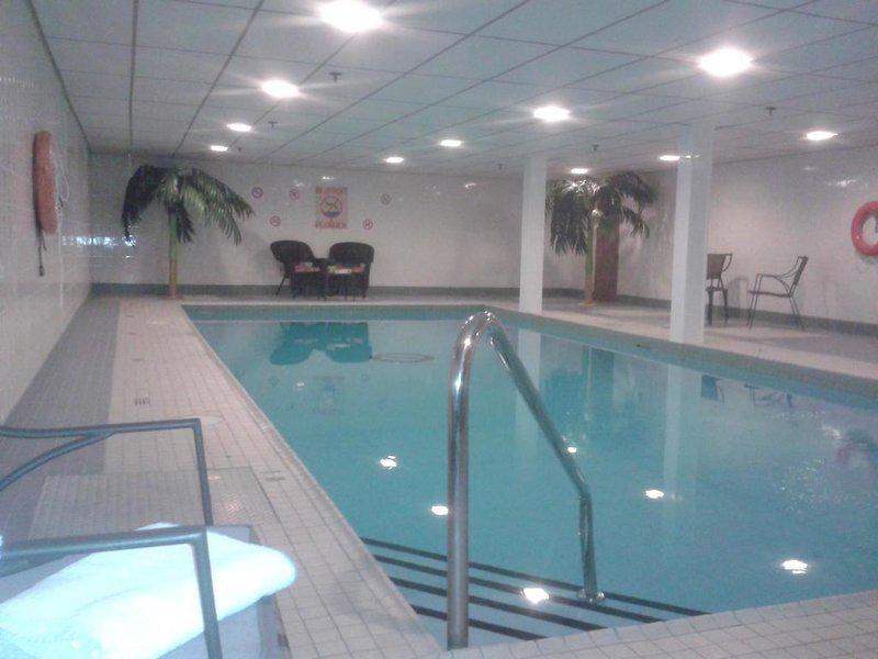 4A240428E455C70B2153DB06323E012C