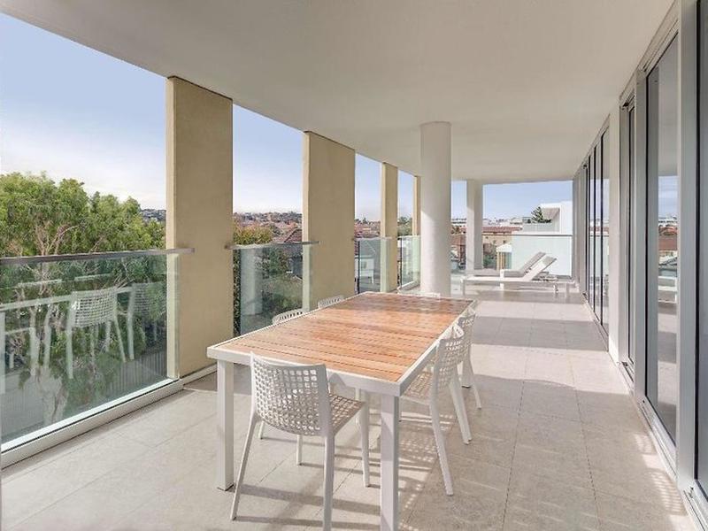 7EC55E3AFADEB5BE56A259AD9E169945